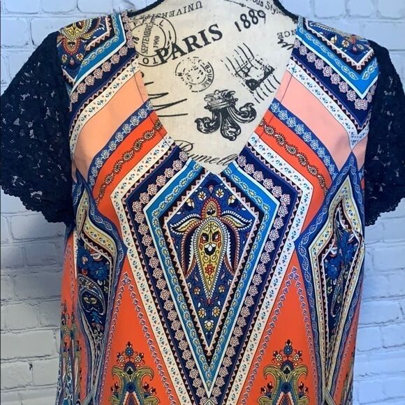 Skies are blue blouse size medium - Picture 2 of 9